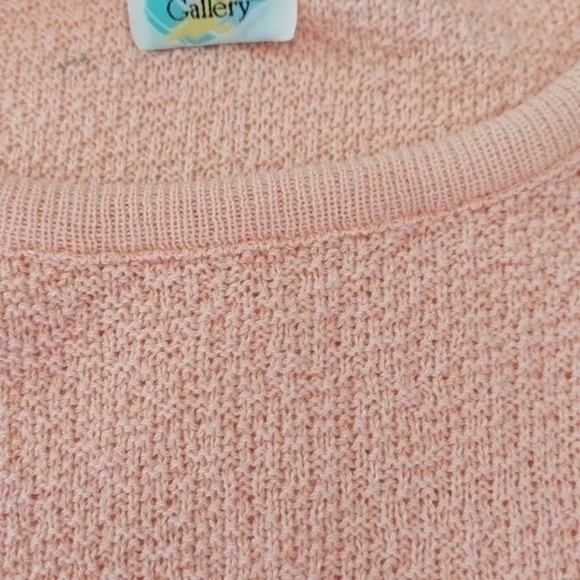 Vintage Peach Embroidered Flower Short‎ Sleeve Sweater - Picture 7 of 16